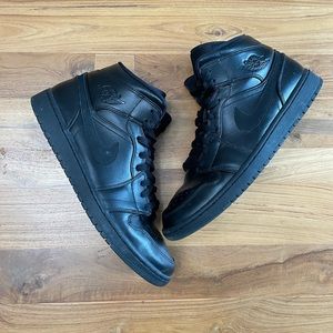 Mens Jordan 1 Black Leather